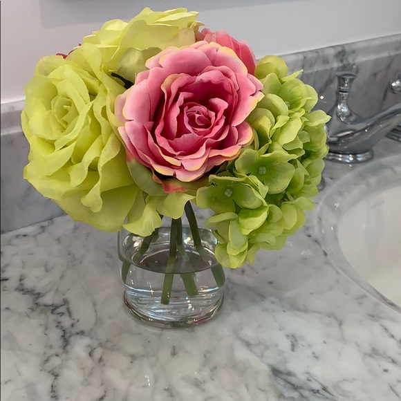 The French Bee 8” Hydrangea and Rose Arrangement - Picture 2 of 5